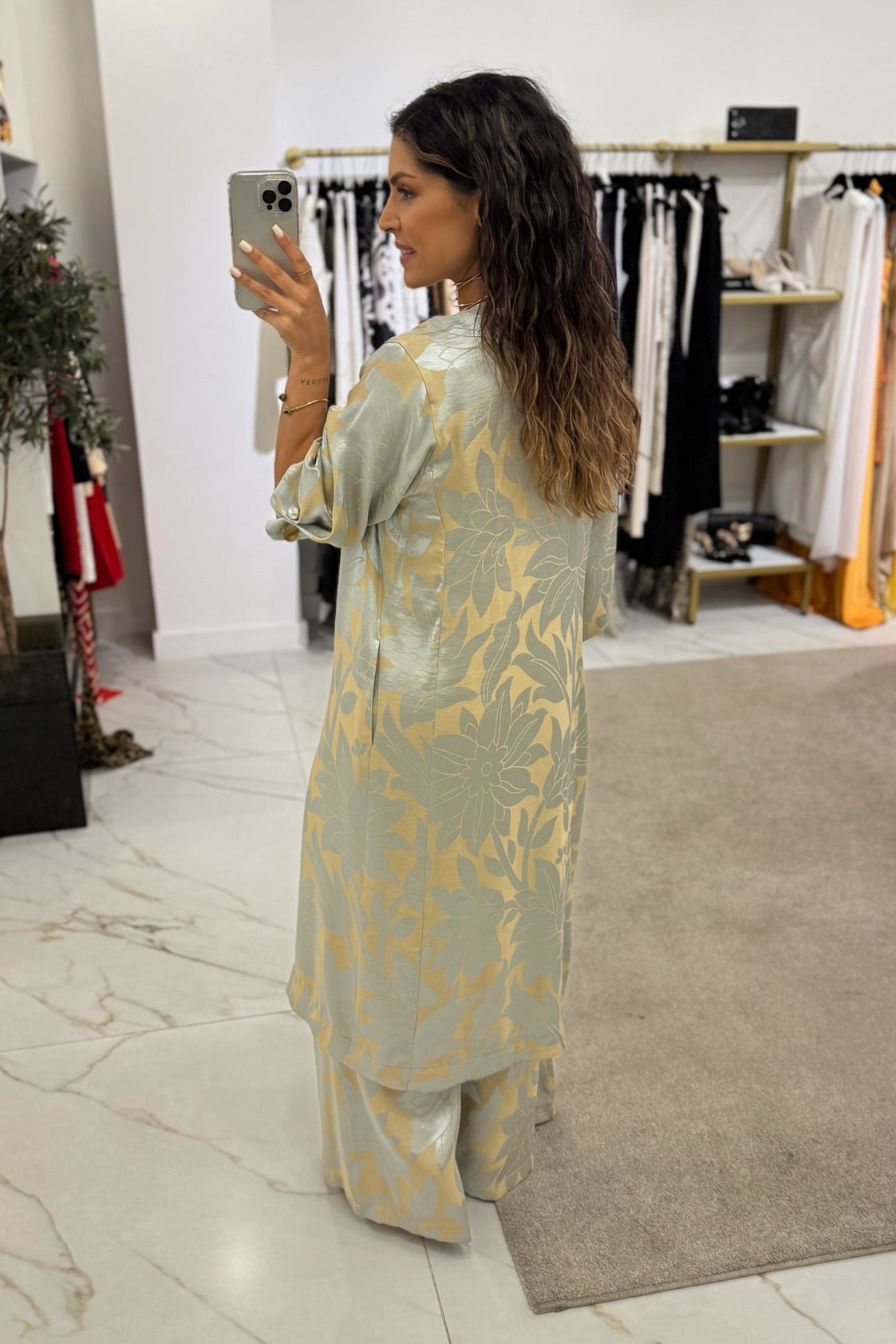 Kimono Swallow