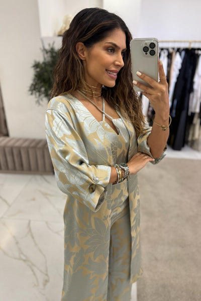 Kimono Swallow