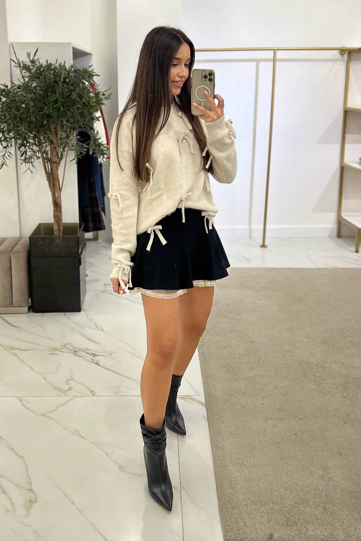 Saia Aniye By